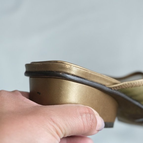 Donald J. Pliner Shoes 😲 - Picture 4 of 11